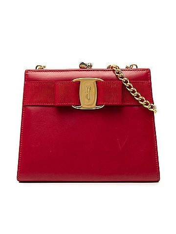 Salvatore Ferragamo Salvatore Ferragamo Vara Chain Shoulder Bag 223054 Red Leather Women's (view 1)