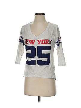 Victoria's Secret 3/4 Sleeve T-Shirt (view 1)