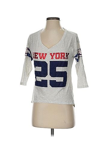 Victoria's Secret 3/4 Sleeve T-Shirt (view 1)
