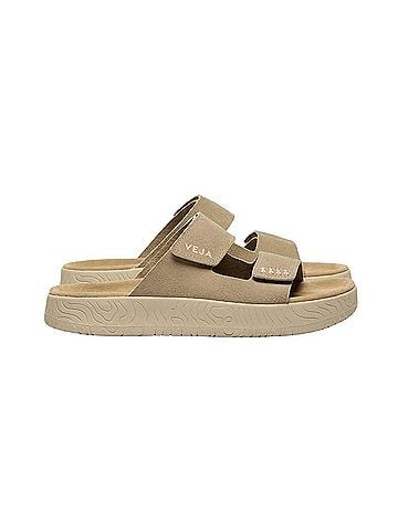 VEJA Women's Etna Suede Sandals in Taupe (view 1)