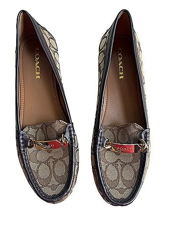 Coach Flats (view 1)