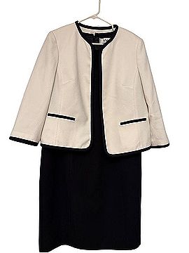 Le Suit Casual Dress (view 1)