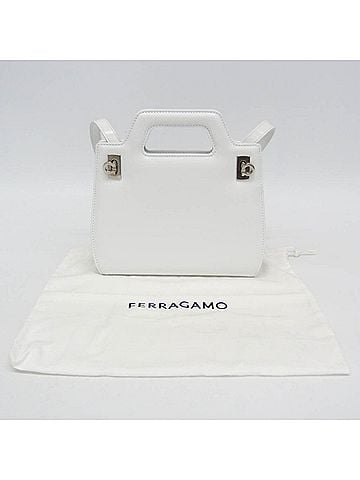 Salvatore Ferragamo Salvatore Ferragamo Gancini Wanda AU-21 3485 Women's Leather Handbag,Shoulder Bag White (view 2)