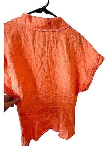 Ellen Tracy Short Sleeve Button-Down Shirt (view 2)