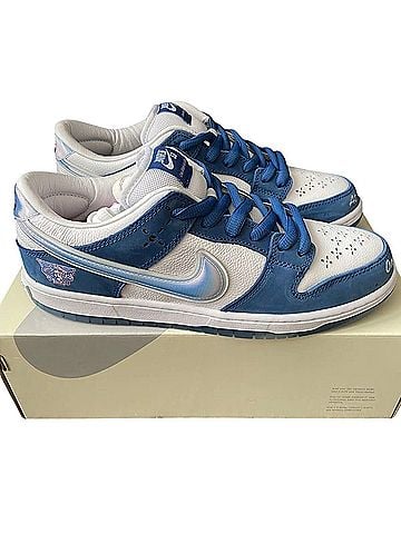 Nike Sneakers (view 1)