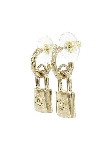 Chanel Chanel AB5936 Earrings (view 2)