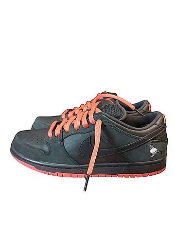 Nike Sneakers (view 2)
