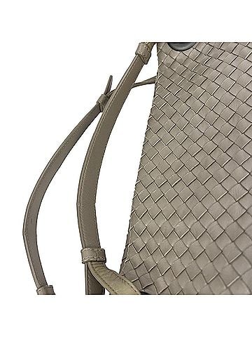 Bottega Veneta Bottega Veneta Garda Intrecciato Nappa Medium Beige Handbag (view 2)