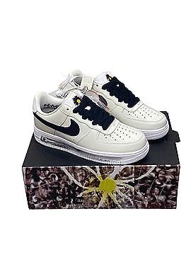 Nike Sneakers (view 2)