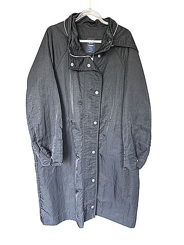 Gap Coat (view 1)