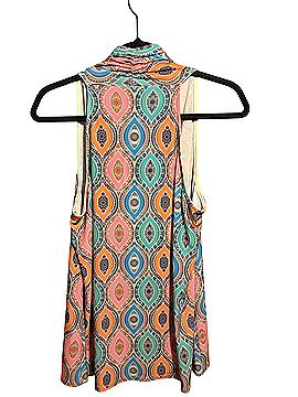 Viereck Sleeveless Blouse (view 2)
