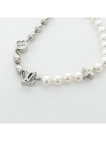 Louis Vuitton Louis Vuitton Pearl Fusion Bracelet M1556A (view 2)