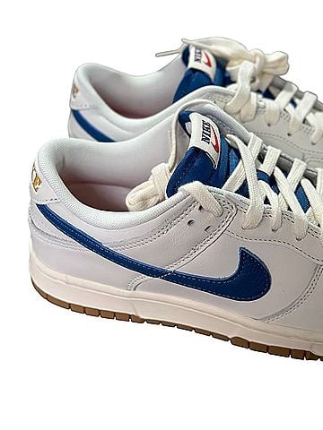 Nike Sneakers (view 2)