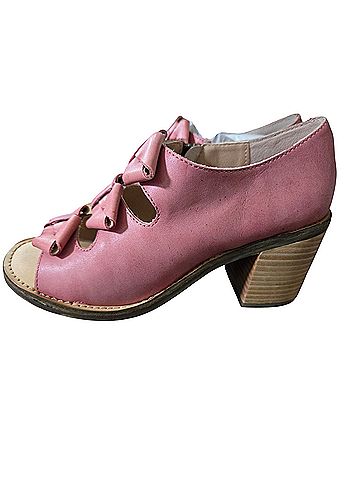Latigo Vega Heels (view 2)