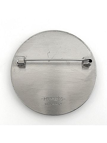 Hermès Hermes brooch, Liverpool MM, button pattern, pin badge, metal, silk, white multicolor, women's. (view 2)