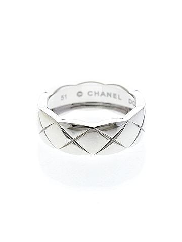 Chanel Chanel Coco Crush Ring Medium Model White Gold (18K) Fashion No Stone Band Ring Silver (view 1)