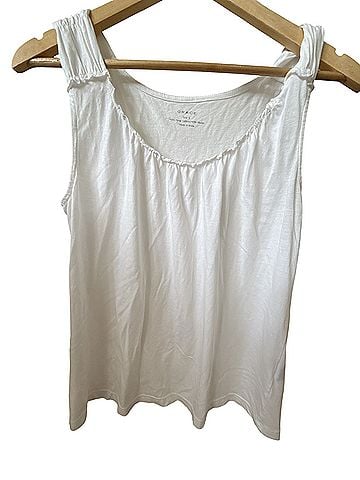 Grace Sleeveless Top (view 1)