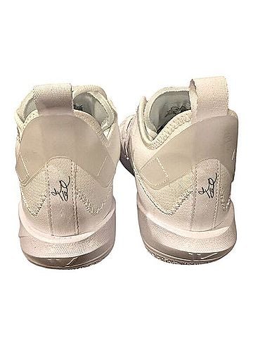 Nike Jordan Why Not Zero.4 (065) Sneakers (view 2)