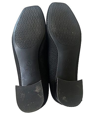 Vivaia Square Toe Chunky Heel Heels (view 2)