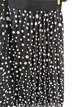 Metro Wear Casual Skirt (view 2)
