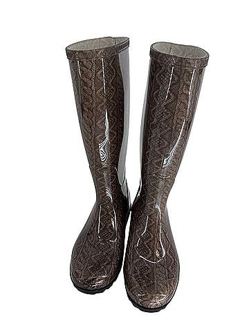 Ugg Shaye Boots (view 2)