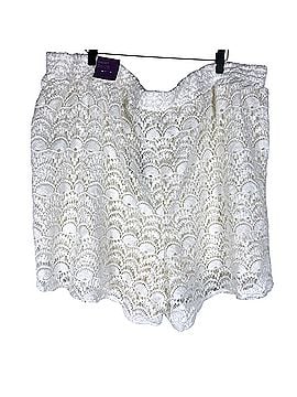 Lane Bryant Scalloped Lace Overlay Crochet Short Size 26 / 28 Shorts (view 2)