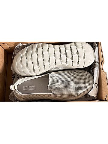 Skechers Sneakers (view 1)