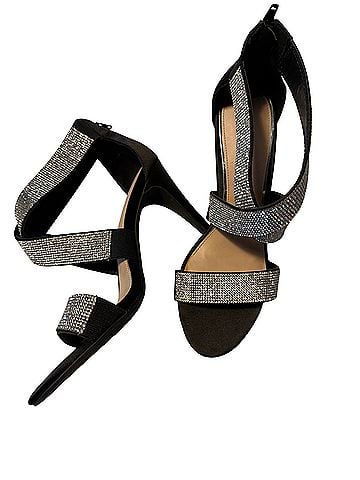 Kelly & Katie Heels (view 1)