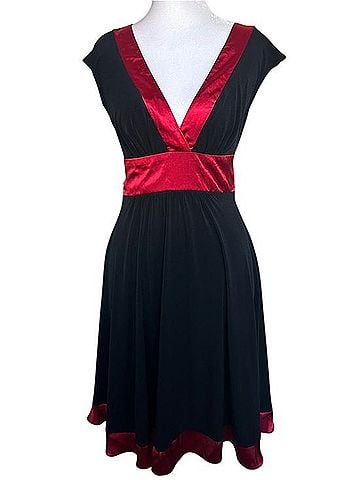 XOXO Casual Dress (view 1)