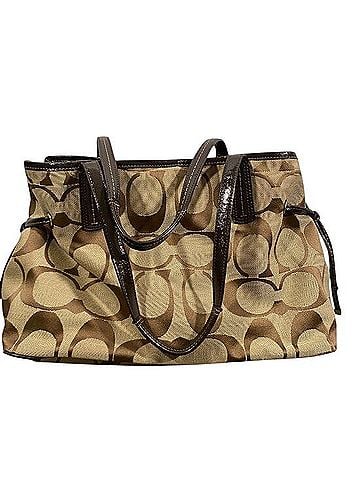 Coach Factory Signature Canvas Bag Shoulder Bag (view 2)
