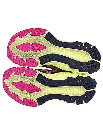 Asics Novablast 2 Sneakers (view 2)