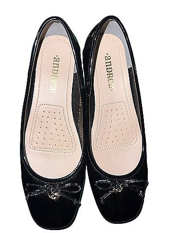 Andrea Flats (view 1)