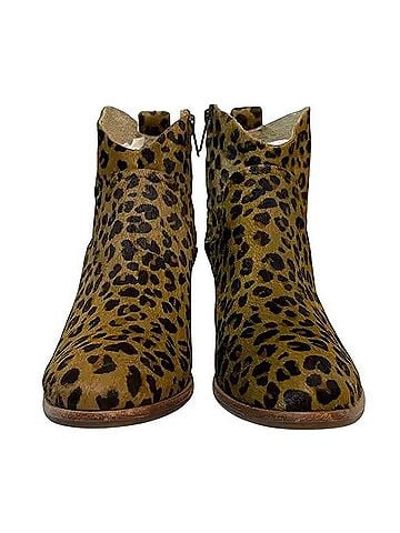 Ugg Kingsburg Ankle Boots (view 1)