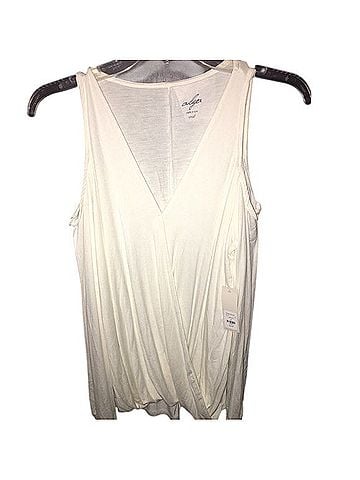Francesca's Long Sleeve T-Shirt (view 2)