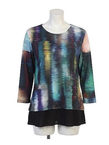 Jess & Jane Reflections Sublimination Contrast Hem Top in Multi-Color (view 1)