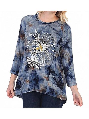 Jess & Jane Tie Dye Patch Pocket Top in Mono Flower (view 2)