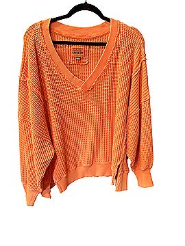 American Eagle Outfitters Pullover Sweater (view 1)