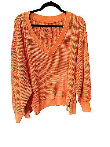 American Eagle Outfitters Pullover Sweater (view 1)