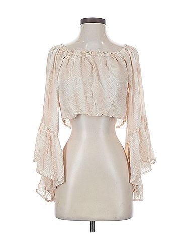 Indah Short Sleeve Blouse (view 1)