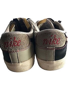 Nike Blazer Low '77 Premium Sneakers (view 2)