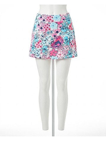 Lilly Pulitzer Jolena Upf 50+ Skort in Resort White In All Her Glory (view 1)