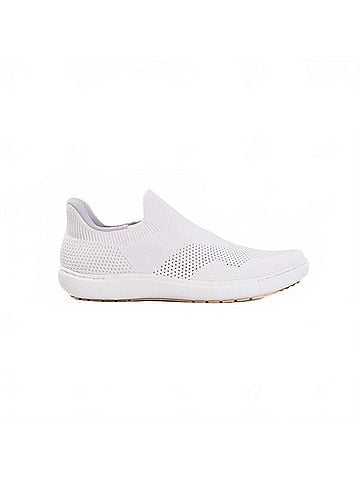 Clarks Women's Nalle Step Slip-On Sneakers in White (view 1)