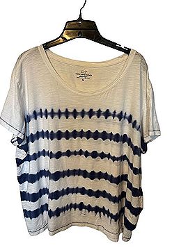 Vineyard Vines SURFTEE T-Shirt (view 1)