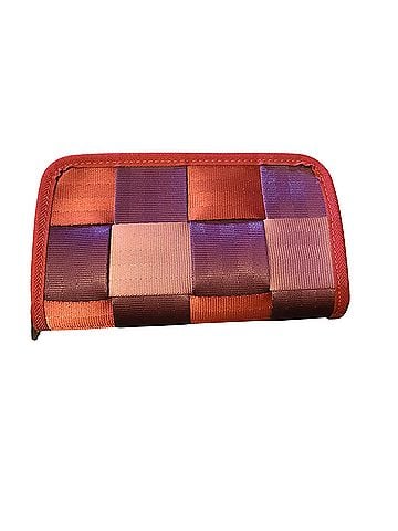 Harveys Wallet (view 1)