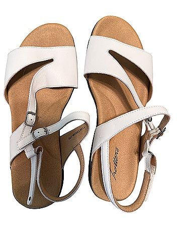 Trotters Sandals (view 1)