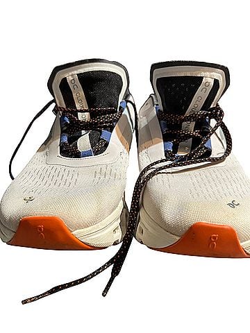 On On Cloud Sneakers (view 1)