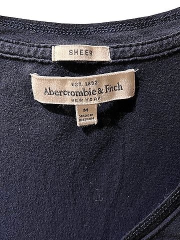 Abercrombie & Fitch Short Sleeve T-Shirt (view 2)