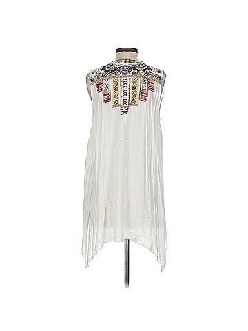 Biya Sleeveless Blouse (view 2)