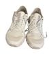 On White Sneakers Size 5 1/2 - photo 2