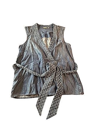 Holding Horses Sleeveless T-Shirt (view 1)